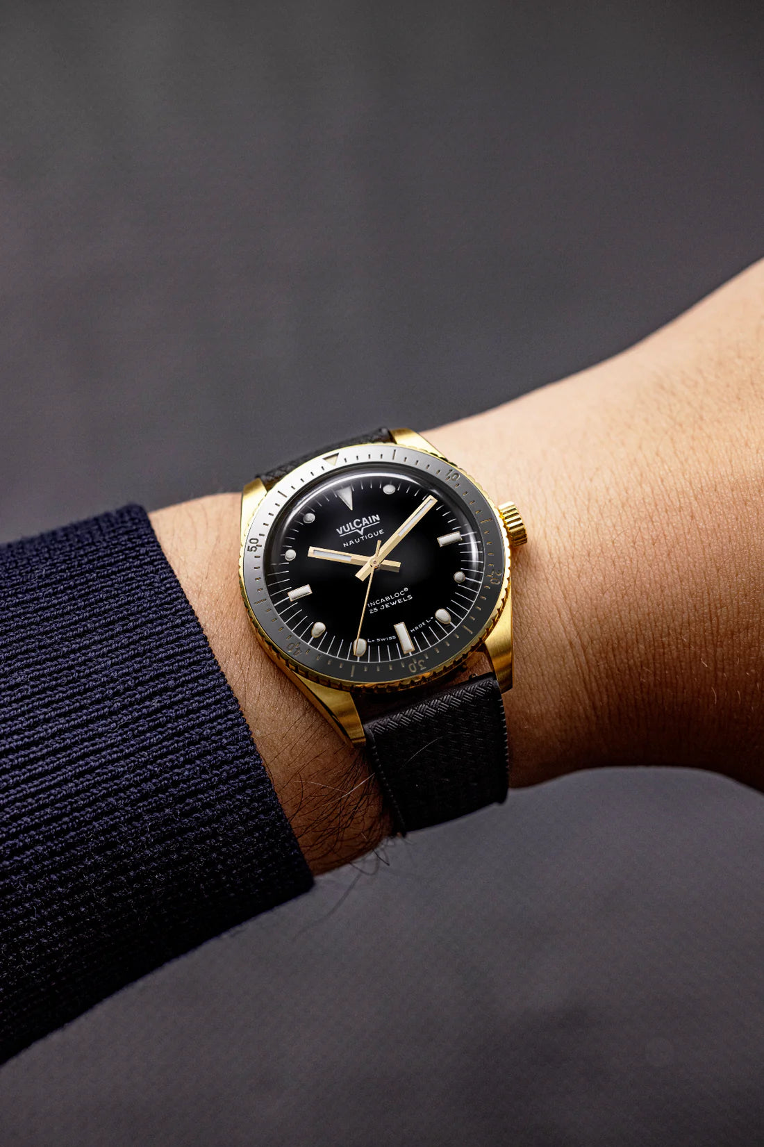 Vulcain Watch - Skindiver Nautique 38mm - Bronze & Black