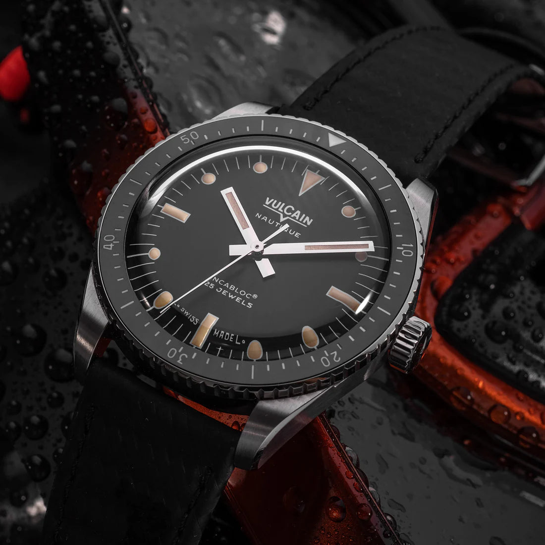 Montre Vulcain - Skindiver Nautique 38mm - Black (metal bracelet + rubber strap included)