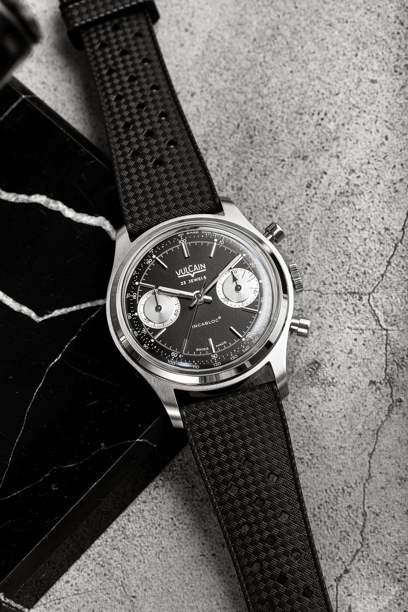 Vulcain Watch - Chronograph 70's 38mm - Black & Silver