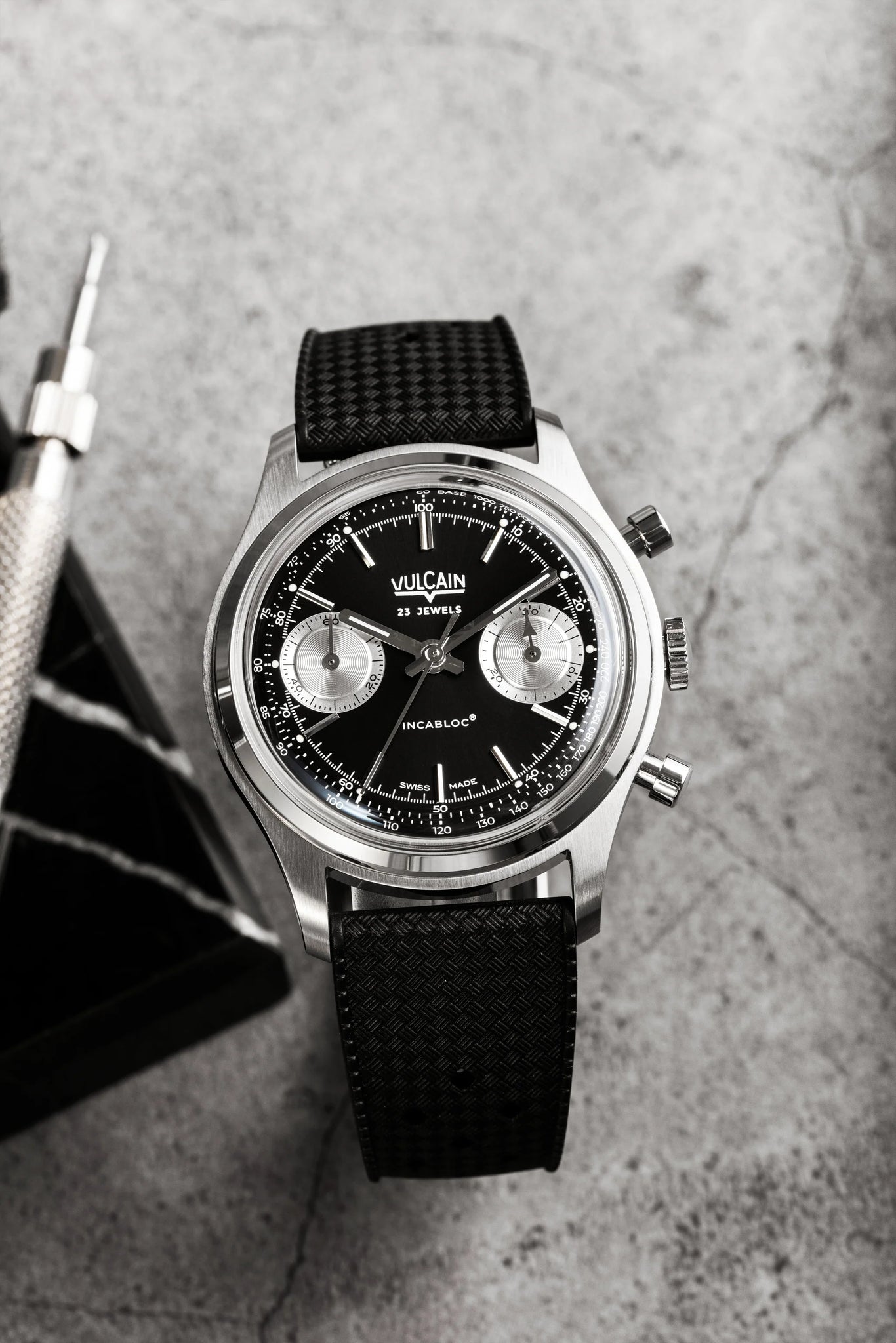 Vulcain Watch - Chronograph 70's 38mm - Black & Silver