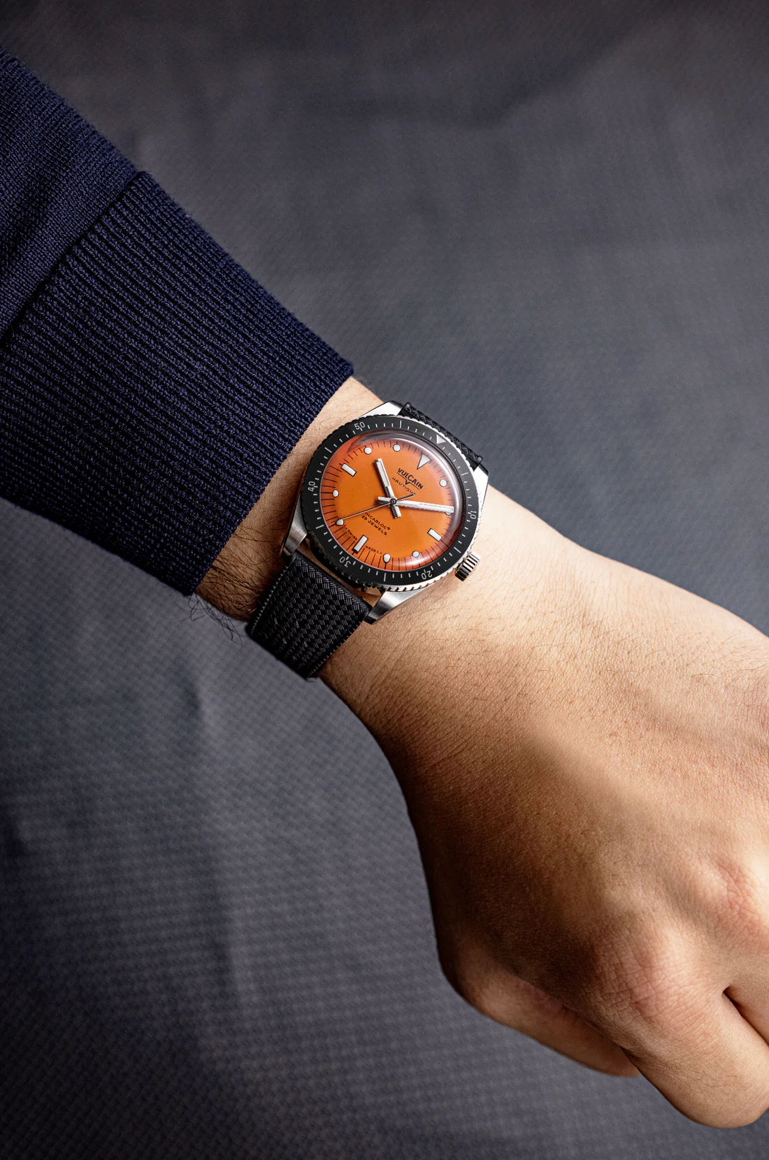 Vulcain Watch - Skindiver Nautique 38mm - Orange (metal bracelet + rubber strap included)